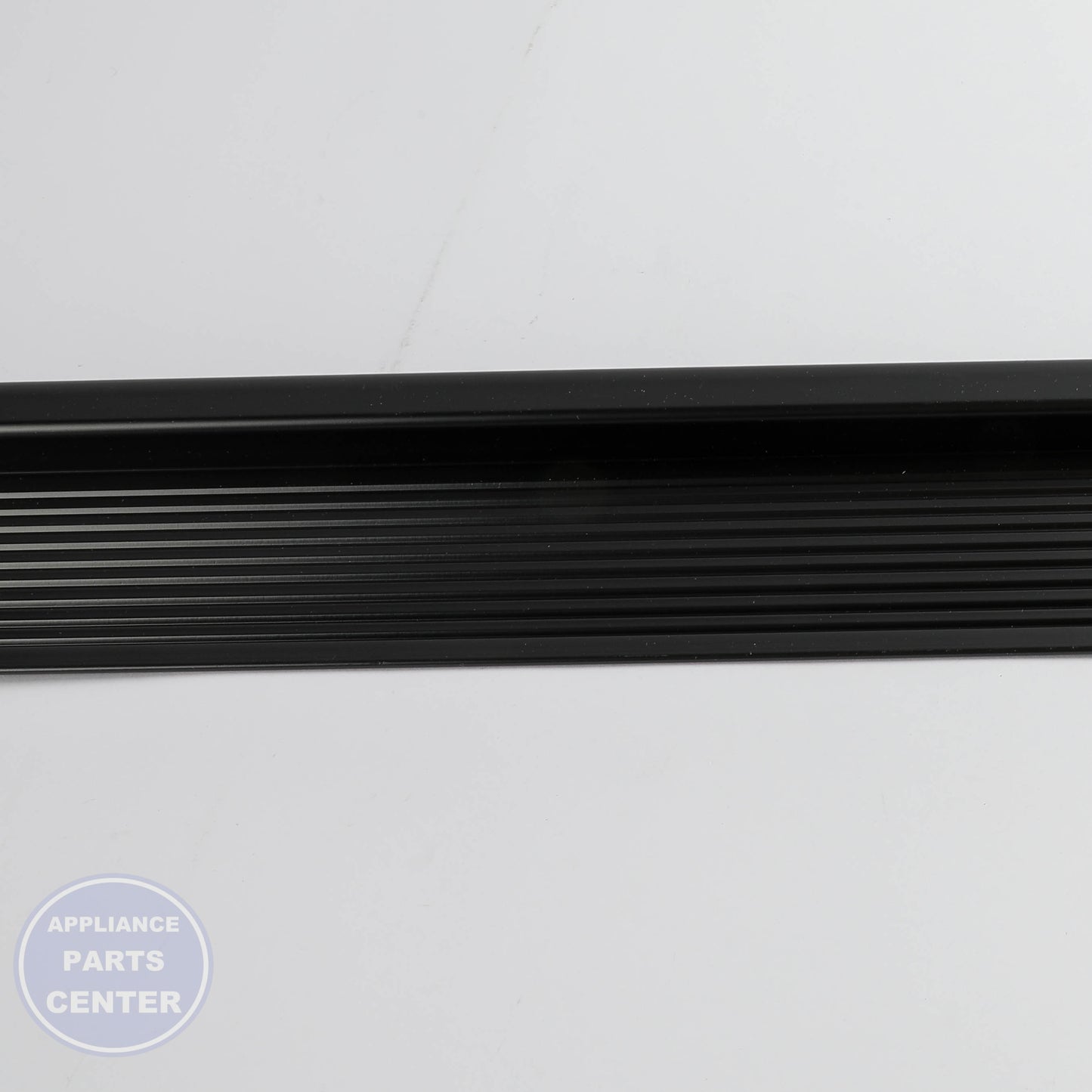WPL GRILLE-FRT W10859915 - Installation in W10188551 showing key mounting points