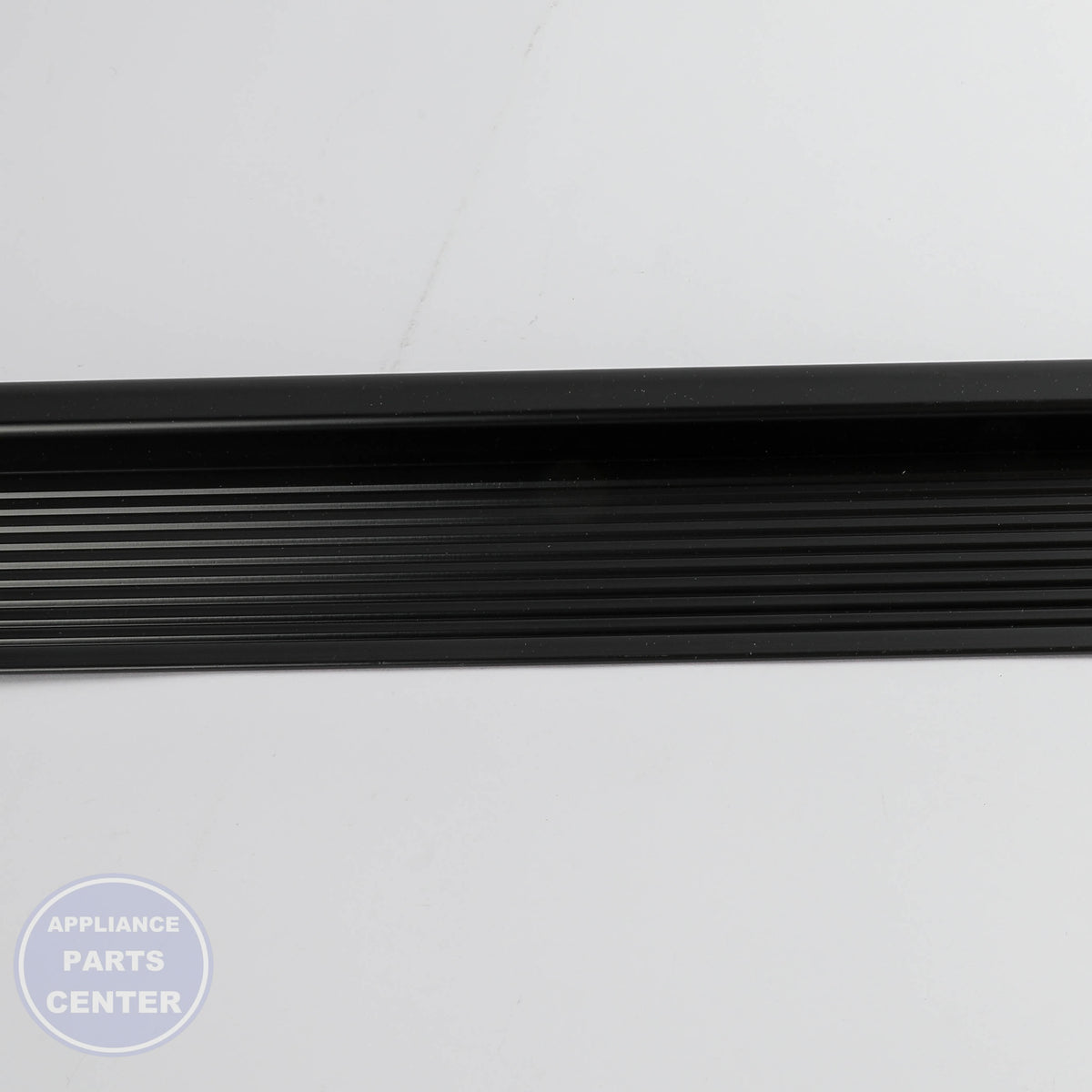 WPL GRILLE-FRT W10859915 - Installation in W10188551 showing key mounting points