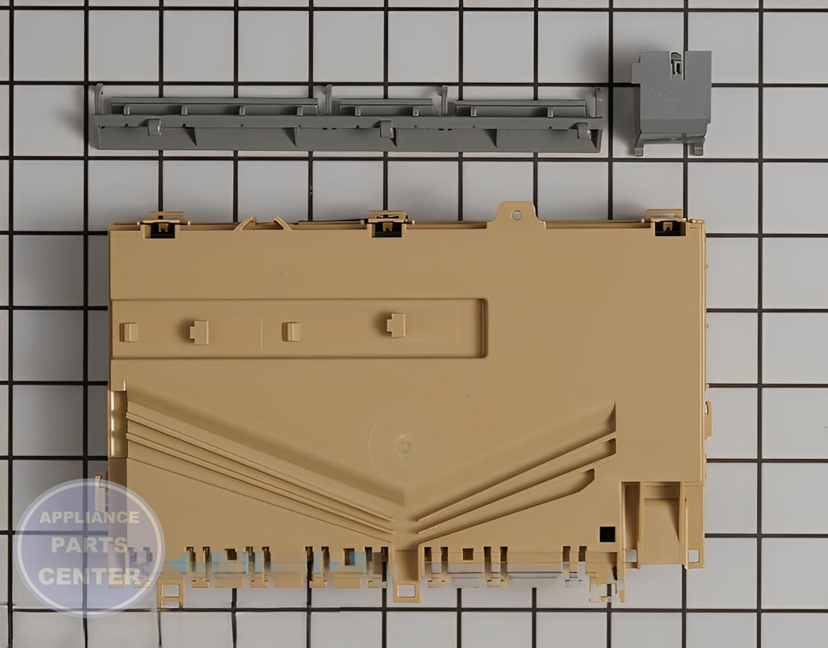 WHIRLPOOL DISHWASHER ELECTRONIC CONTROL BOARD W10866117 - Detailed view of electronic components
