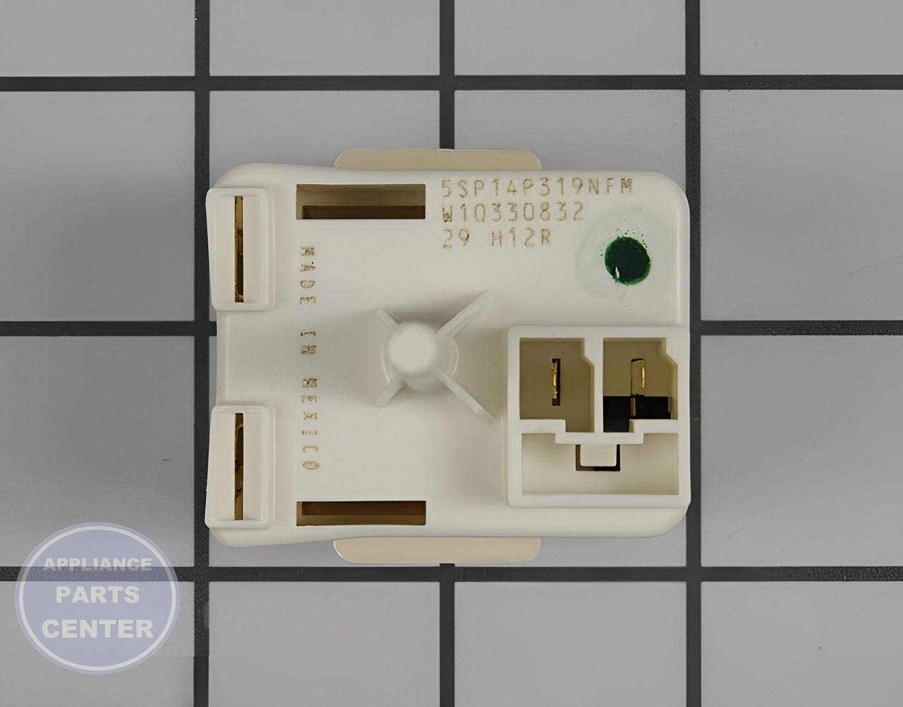 Start Device W10892065 - Side view with 2.5 x 2 x 1.5 inches dimensions