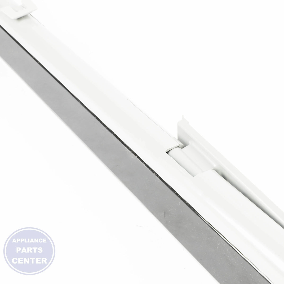 WPL RAIL-MULLN W10907531 - Installation in WPL Refrigerator showing easy mounting points