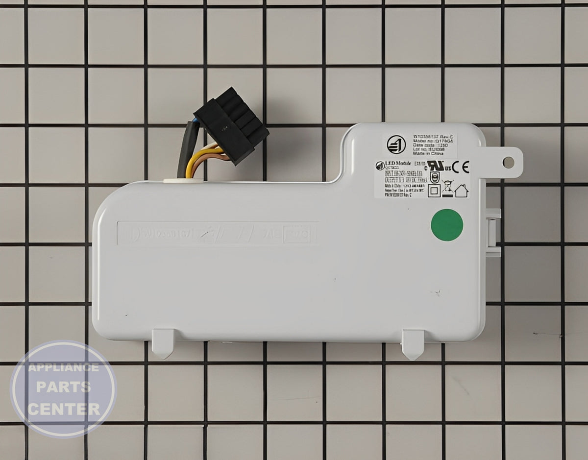 Control Module W11038857 - Detailed view of the circuit board timer