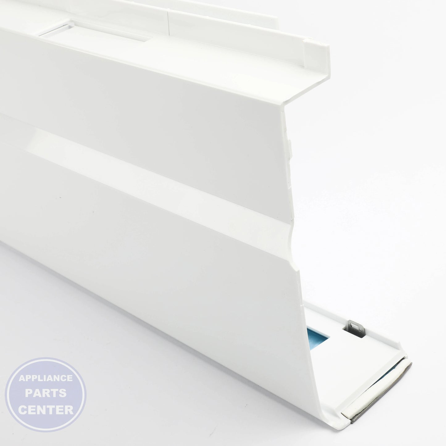 RAIL-MULLN W11043010 - Detailed view of durable construction