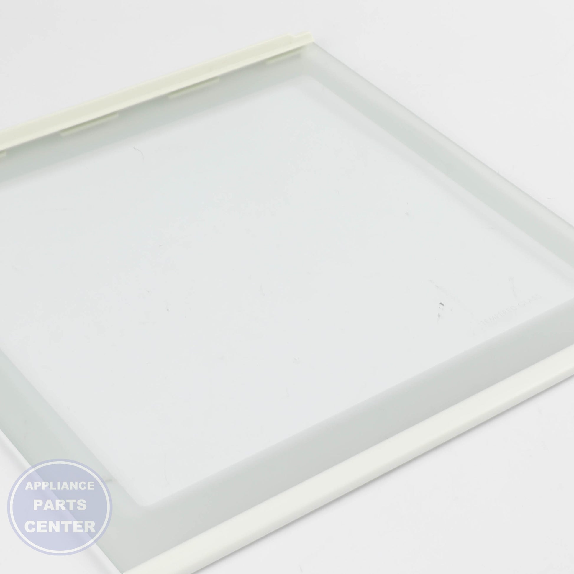WPL SHELF-GLAS W11093704 - Installation in W10773884 showing easy mounting points