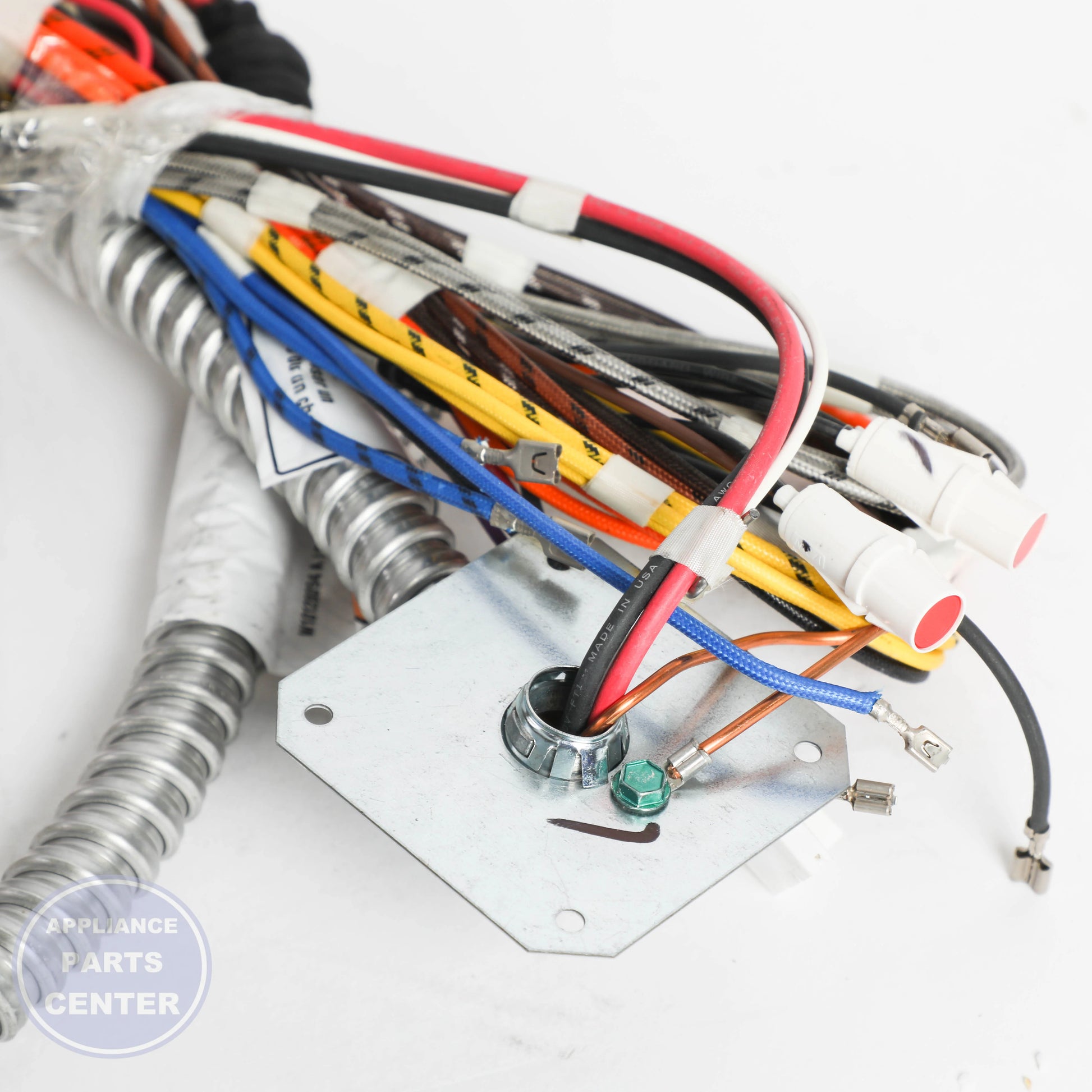 HARNS-WIRE W11111810 - Detailed view of wire receptacle and connector specifications
