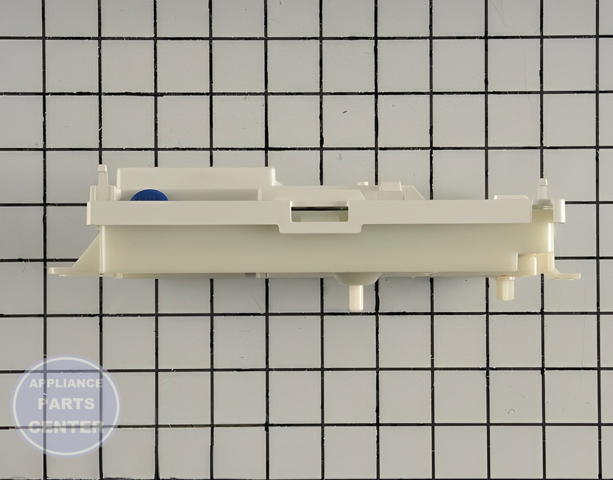 WHIRLPOOL ELECTRONIC CONTROL BOARD W11162438 - Detailed view of the electronic components and technical details