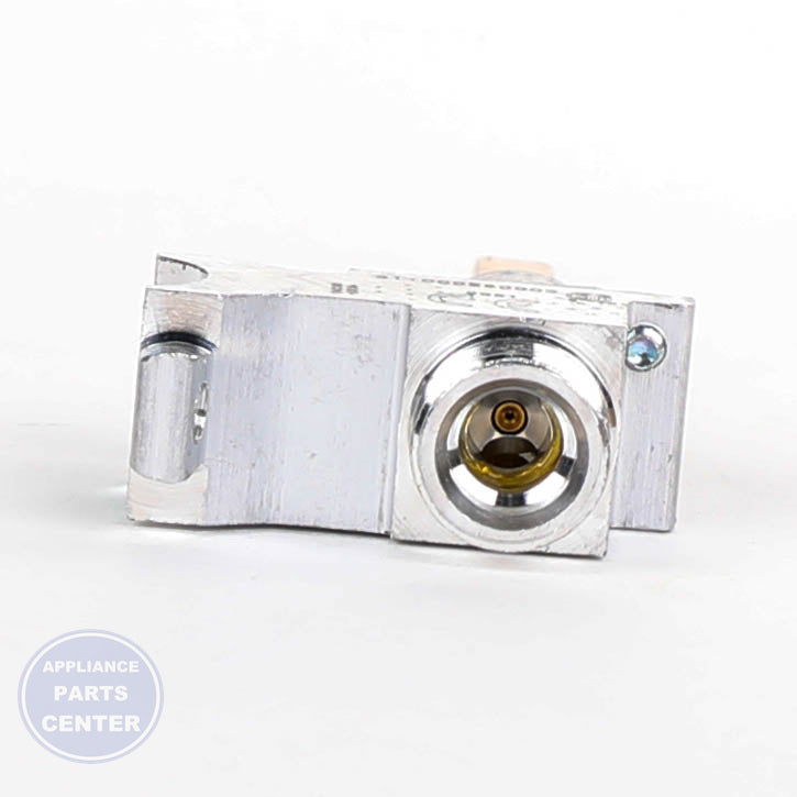 WPL VALVE-GAS W11209791 - Installation in specific model showcasing key mounting points
