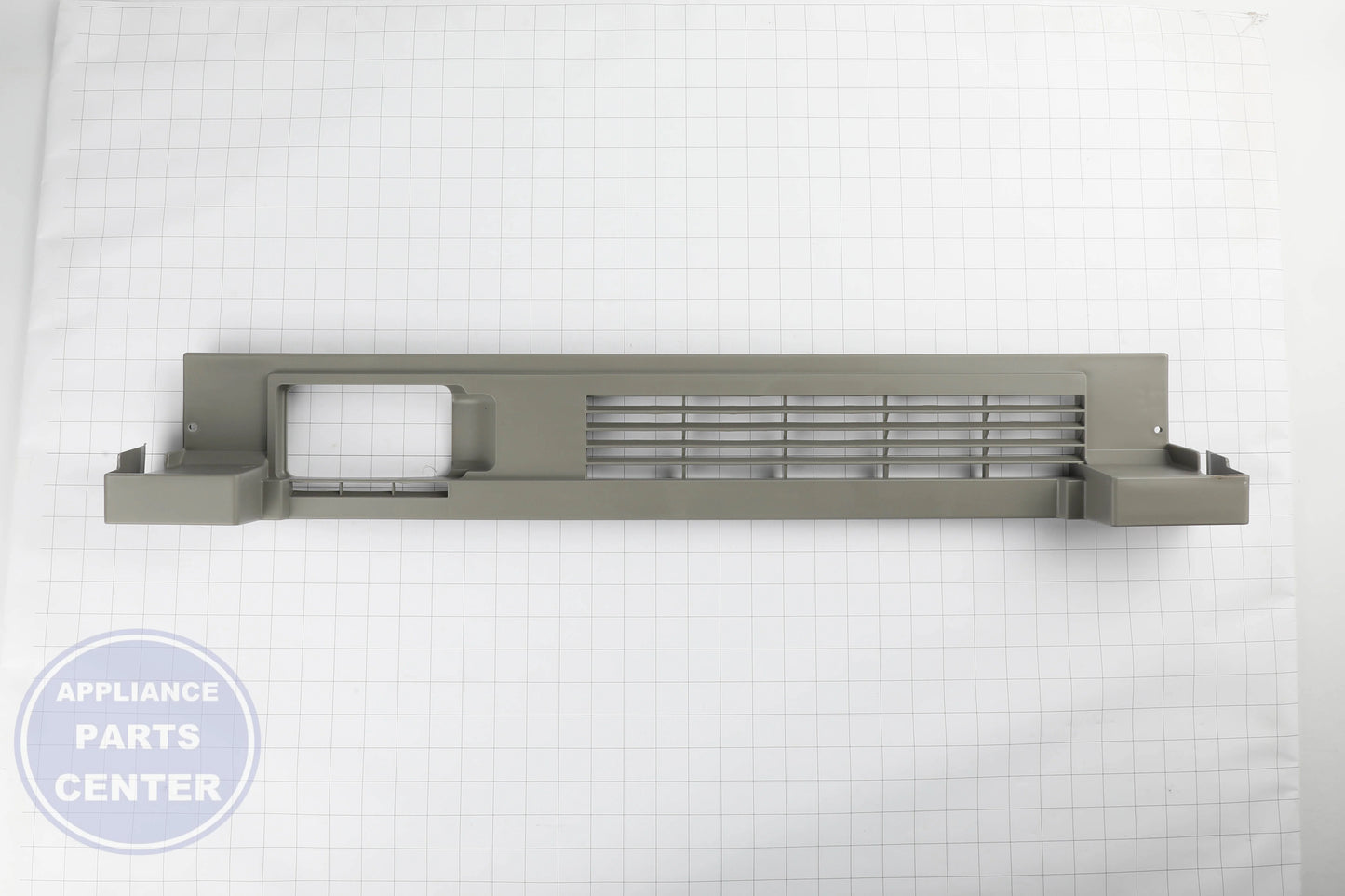 WPL GRILLE W11282548 - Installation in W10905888 model showing mounting points