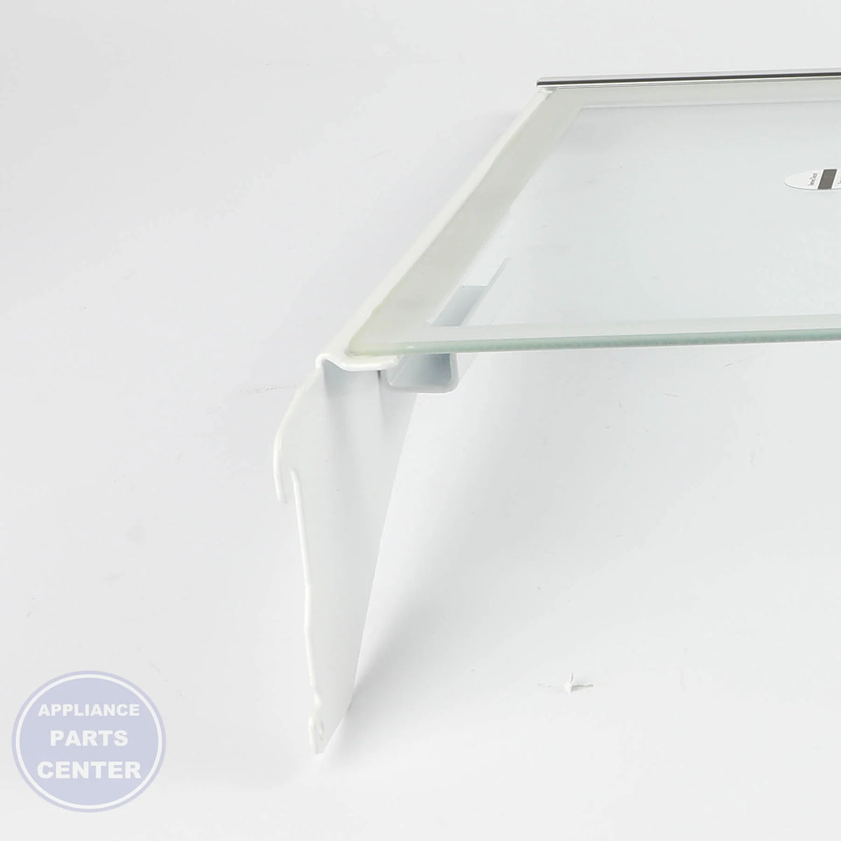 WPL SHELF-GLAS W11336587 - Installation in WPL refrigerator showing easy mounting points