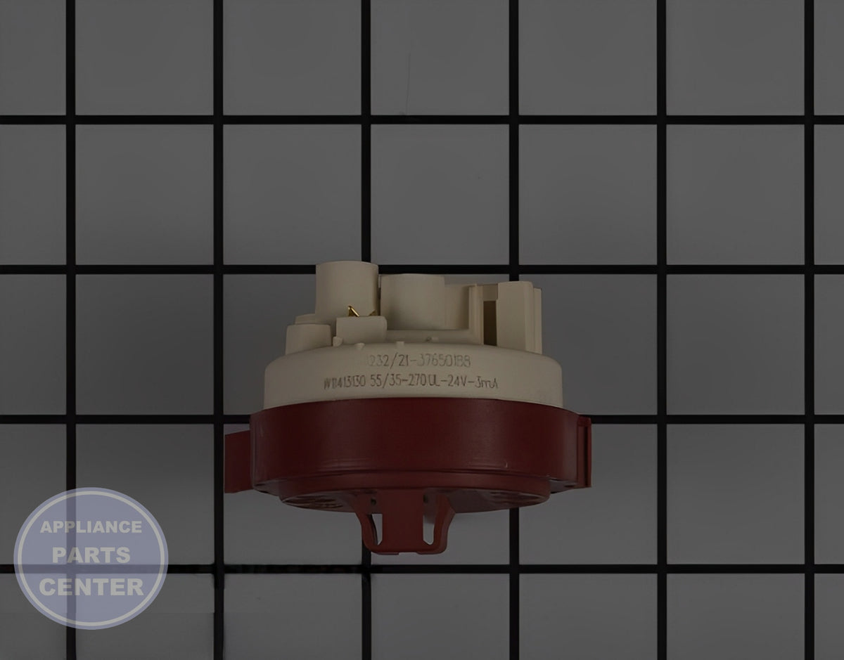 WHIRLPOOL WASHER WATER LEVEL SWITCH W11417623 - Installation in Whirlpool model showing key mounting points