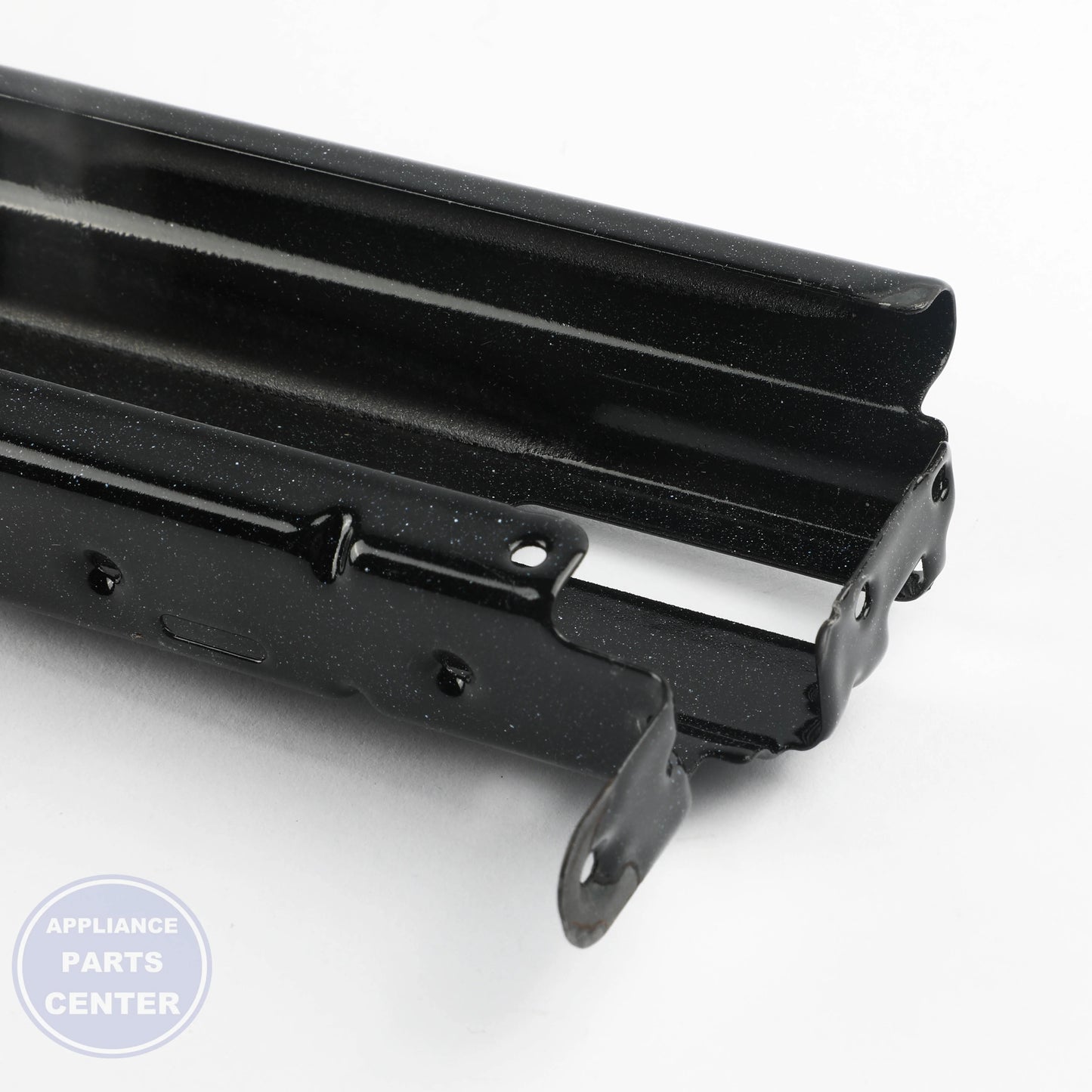 TRIM-DOOR W11620488 - Detailed view of precision engineering