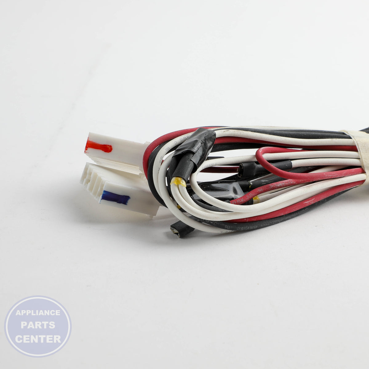 HARNS-WIRE W11628776 - Detailed view of high-quality wire with 18-inch length