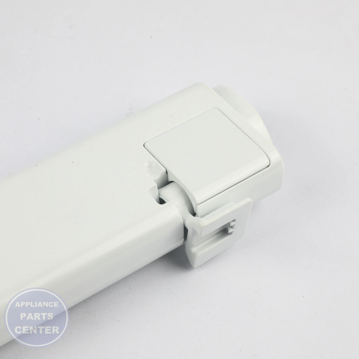 RAIL-MULLN W11690637 - Detailed view of sturdy technical details
