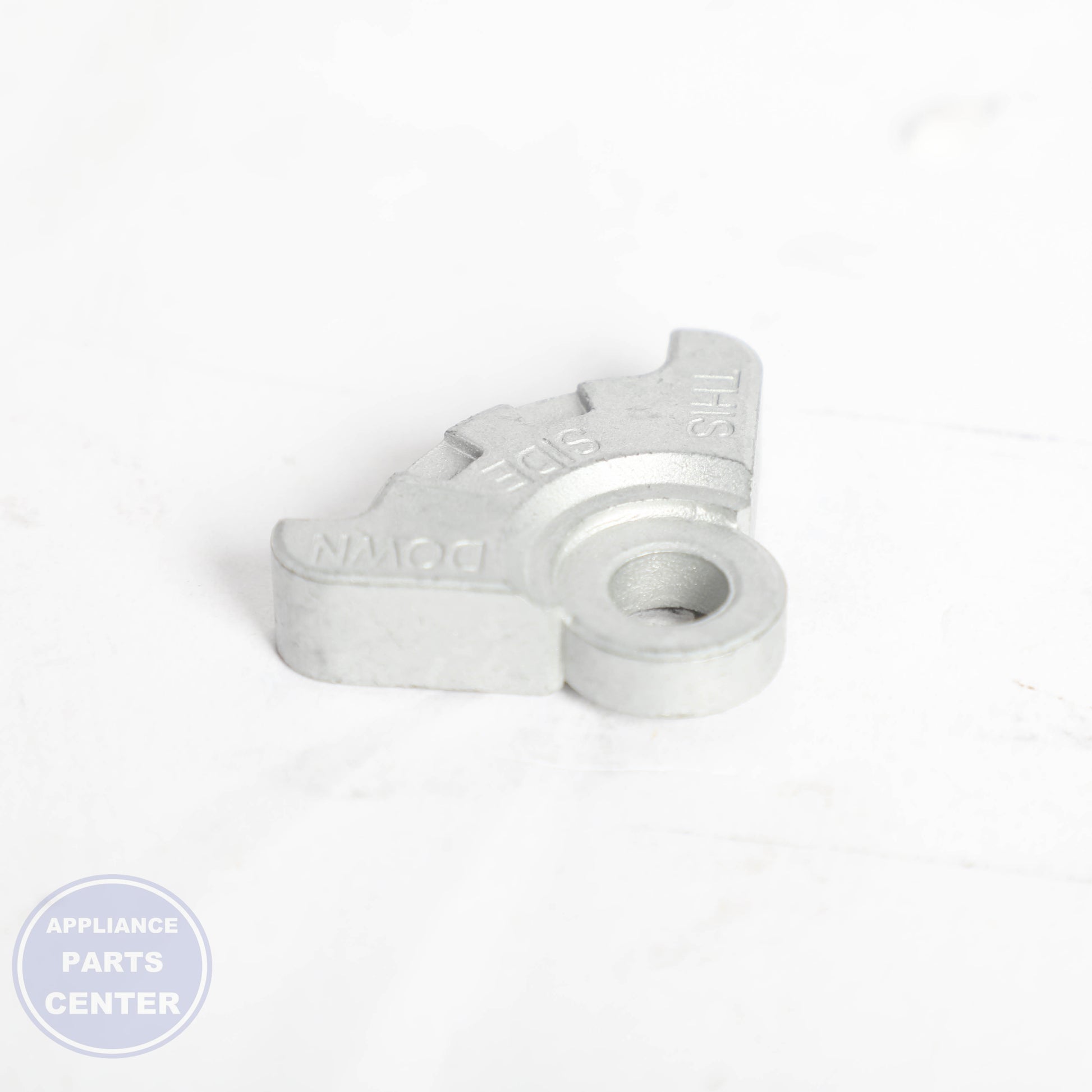 GAP-HINGE W11700297 - Detailed view of durable hinge construction