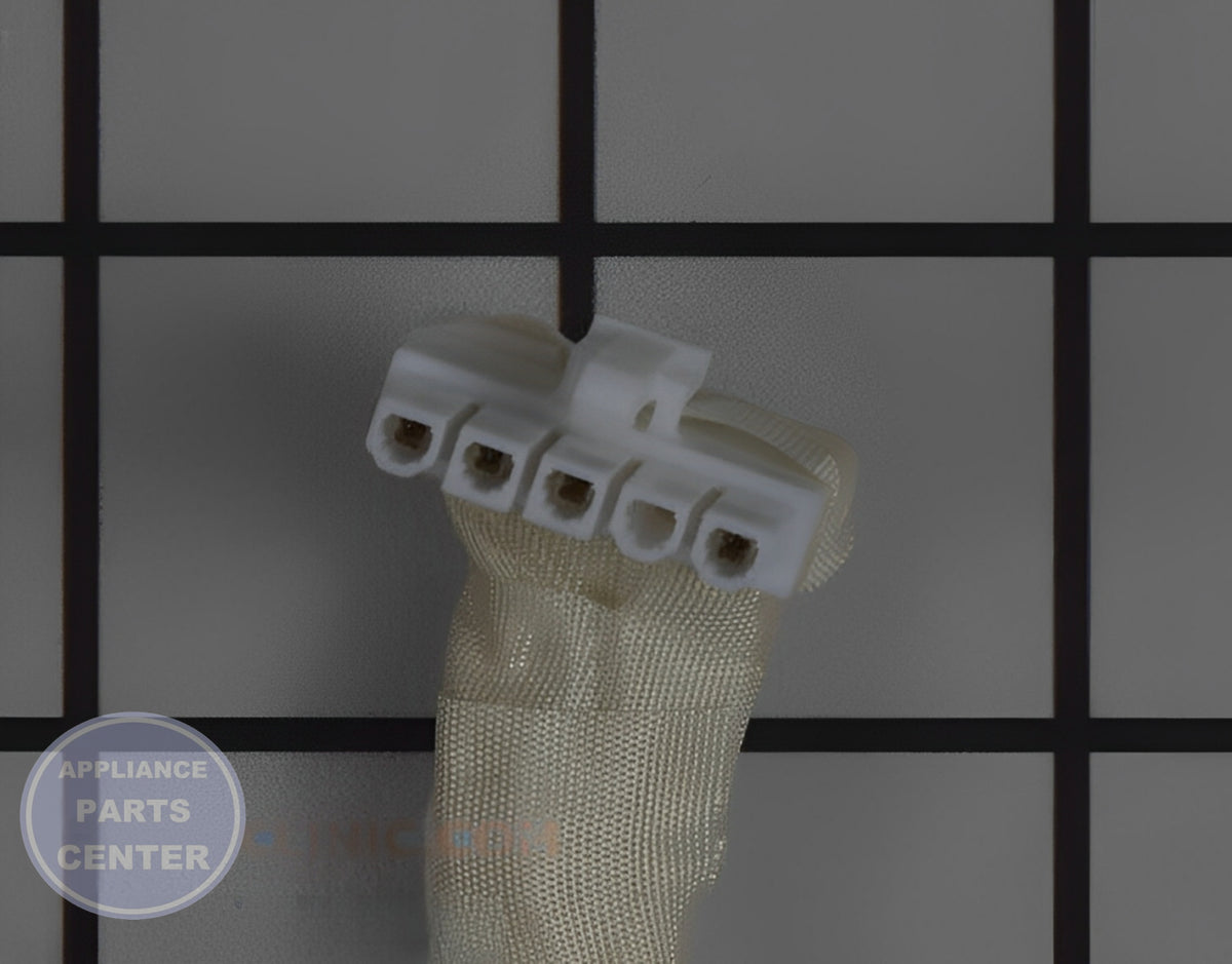 WPL ICE MAKER FIELD INTALL KIT W11729596 - Installation in WPL refrigerator showing key mounting points