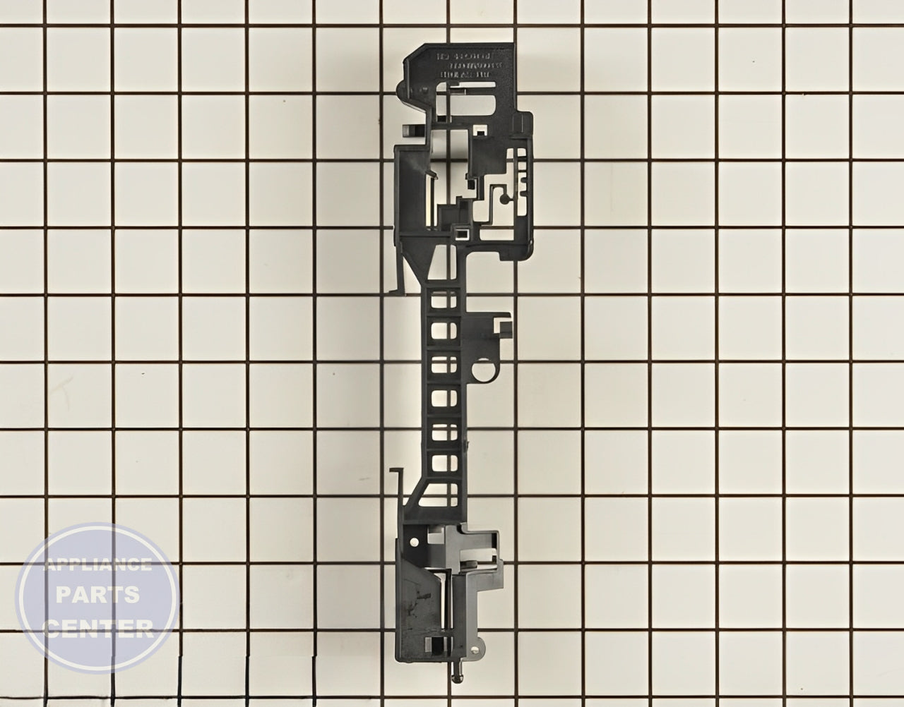 GE OVEN BOARD LATCH WB02X21787 - Main view showing secure closure for GEN Microwave Packaged Unit