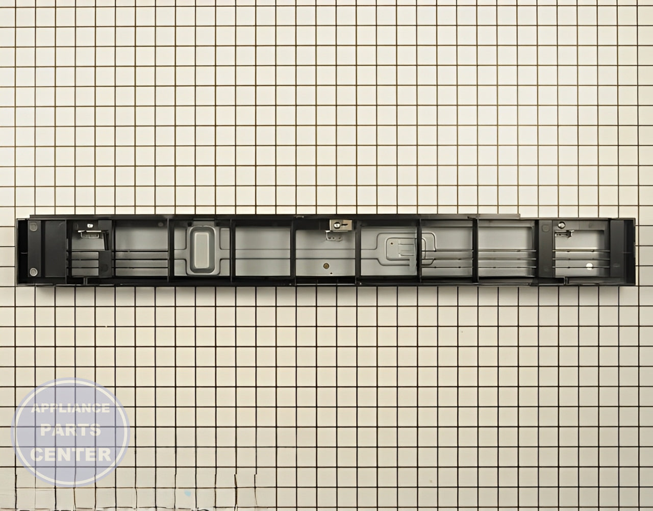 Grille WB07X11385 - Detailed view of durable construction for long-lasting use