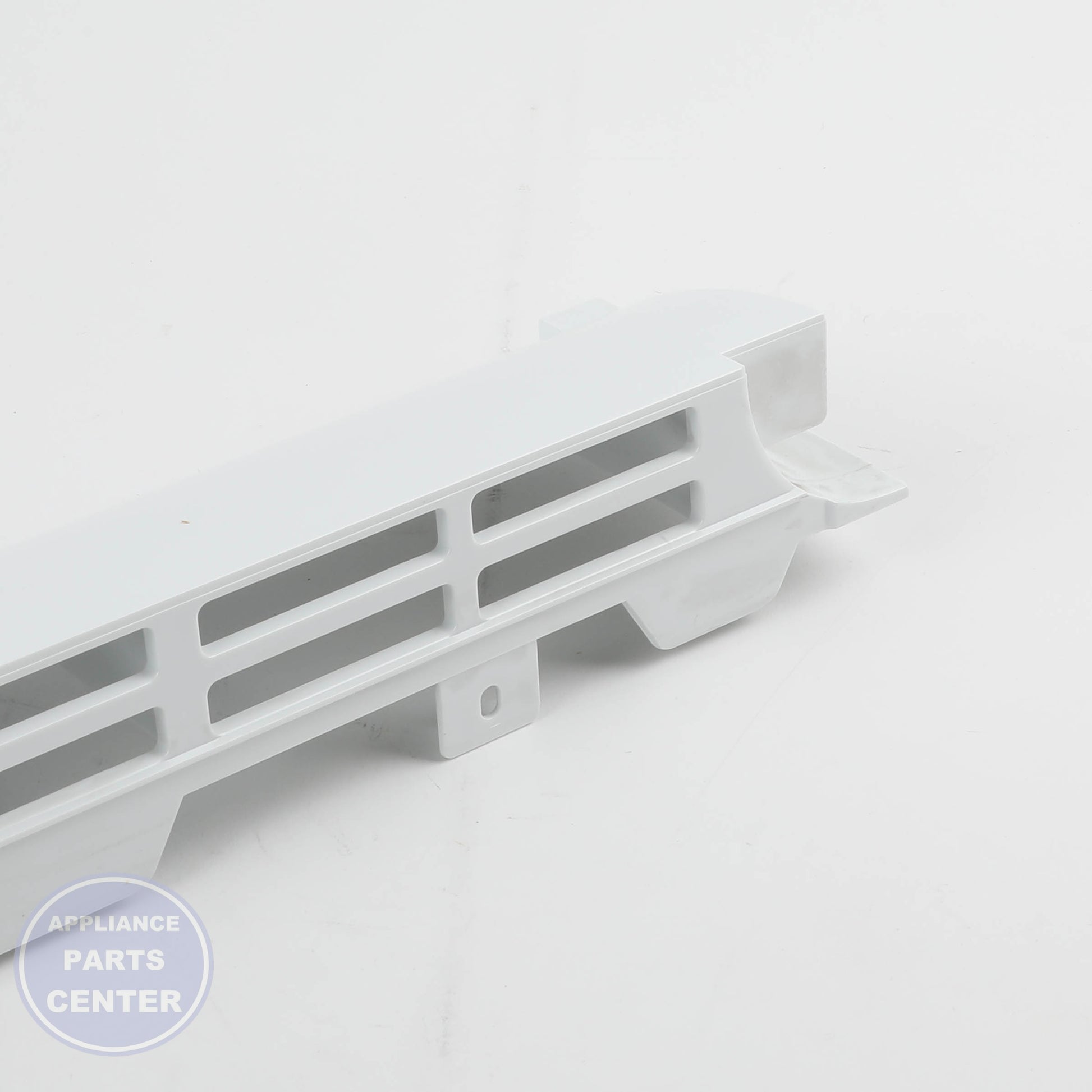 VENT GRILLE WHITE WB07X11411 - Detailed view of durable material and specifications