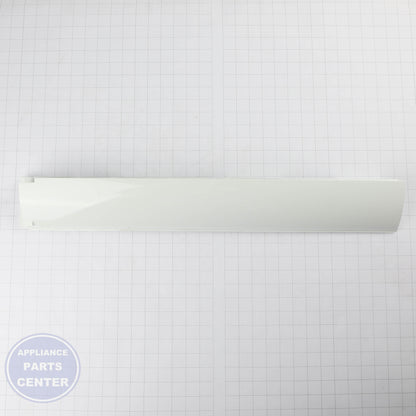GEH VENT GRILLE WHITE WB07X11411 - Installation in specific model showing easy mounting points