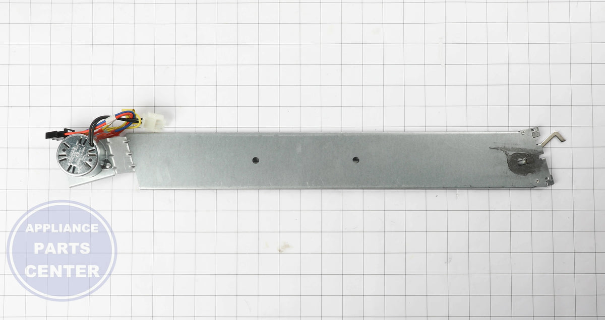 GEH LATCH AND HARNESS ASM WB14T10067 - Installation in GEH model showing key mounting points