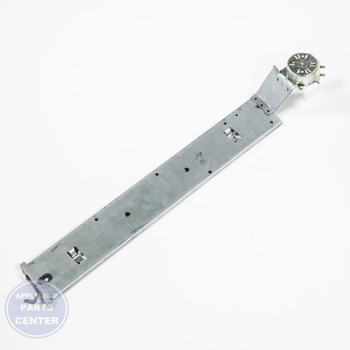 GEH LATCH ASM WB14T10088 - Installation in GEH Range/Stove/Oven showing key mounting points