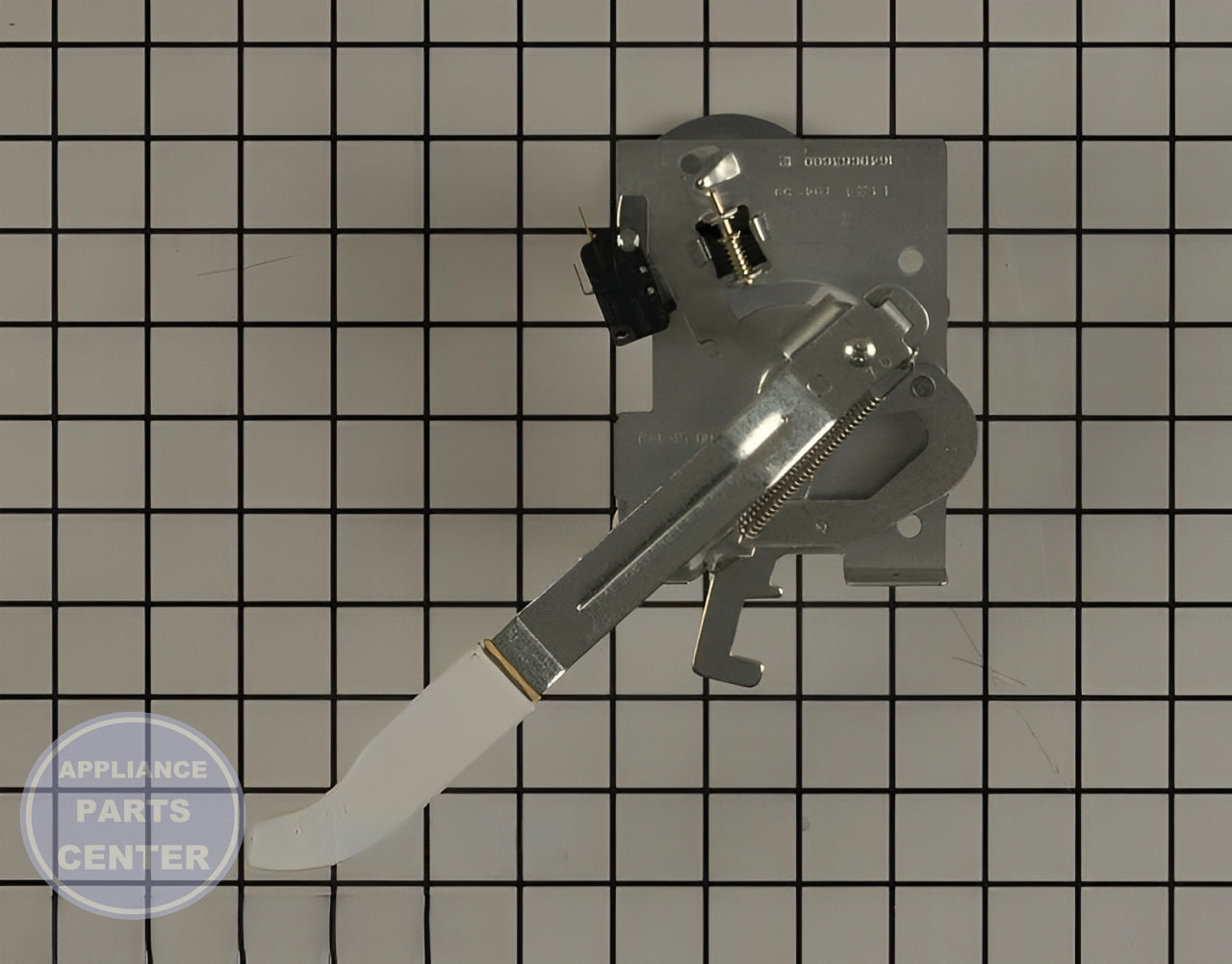 GE OVEN HANDLE LATCH ASSEMBLY WB14T10093 - Main view showing secure closure for GEN Range models