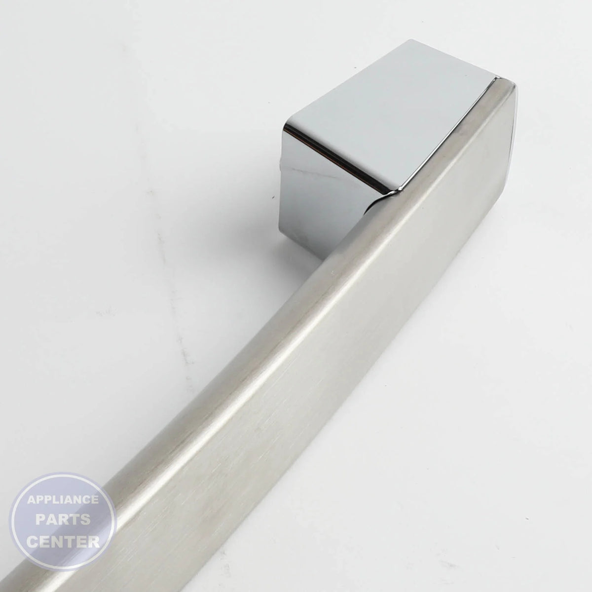 GEH STAINLESS STEEL HANDLE WB15X35050 - Installation in GEH model showing secure mounting points
