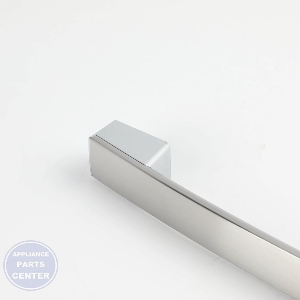 HANDLE AND ENDCAP ASM (SS) WB15X42631 - Side view with stainless steel specs