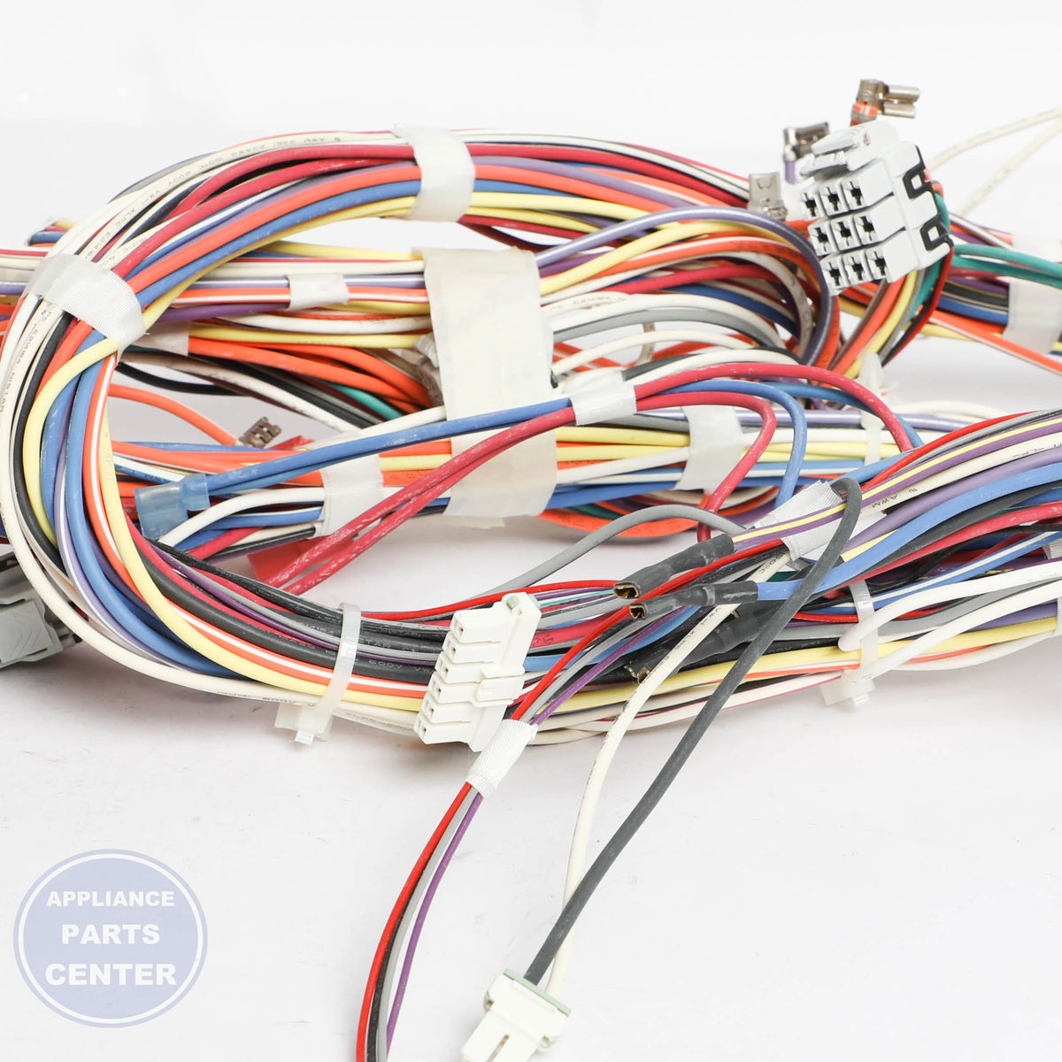 HARNESS WIRE MAIN WB18X23611 - Detailed view of wire connector specs