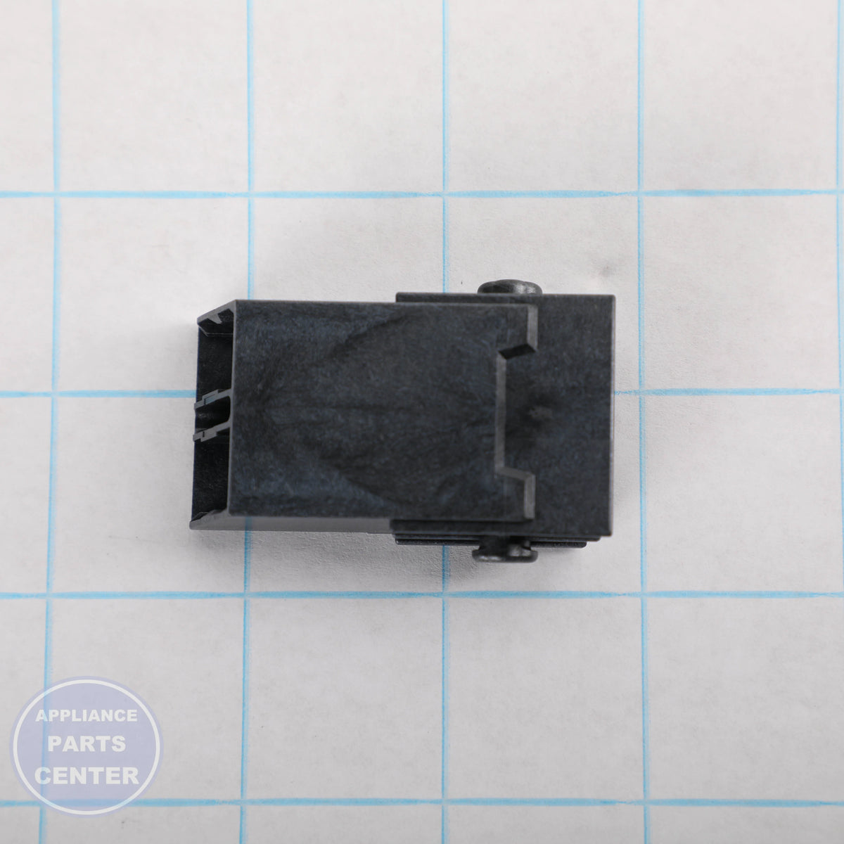 RECEPTACLE CLIP HOUSING WB18X30954 - Side view with precise measurements
