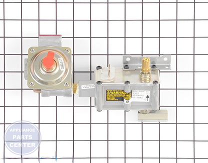GE Valve and Pressure Regulator WB19K10043 - Main view showing gas flow control for GE Range/Stove/Oven models