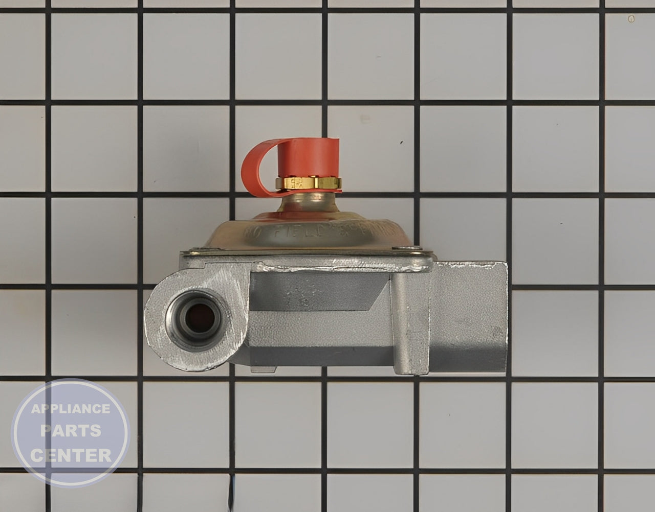 PRESSURE REGULATOR WB19K10077 - Side view with X psi support