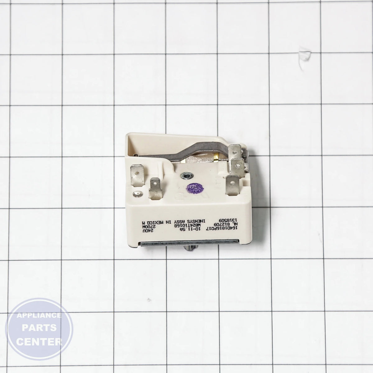 GEH INFINITE SWITCH WB24T10168 - Installation in specific model showing key mounting points