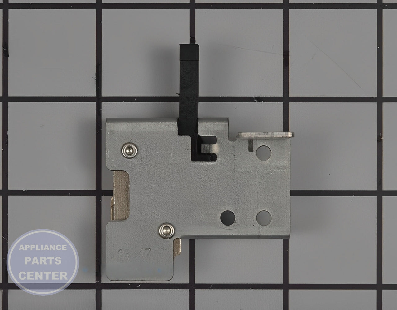 SWITCH PLATE ASM WB24X23760 - Detailed view of high-temperature resistance