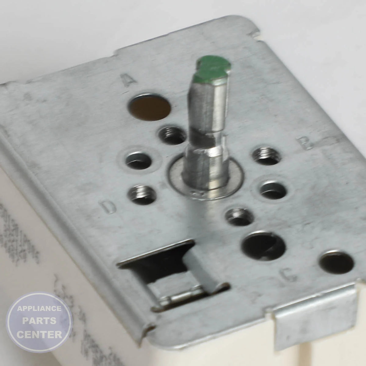 GEH SWITCH INFINITE WB24X31928 - Installation in specific model showing key mounting points
