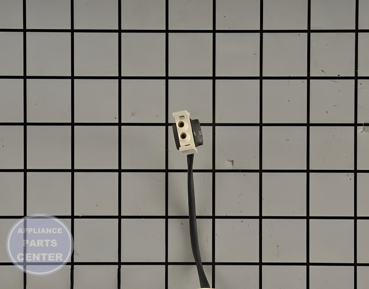 GE OVEN ASSEMBLY LAMP WITH CONNECTOR WB25X24864 - Detailed view of uniform illumination