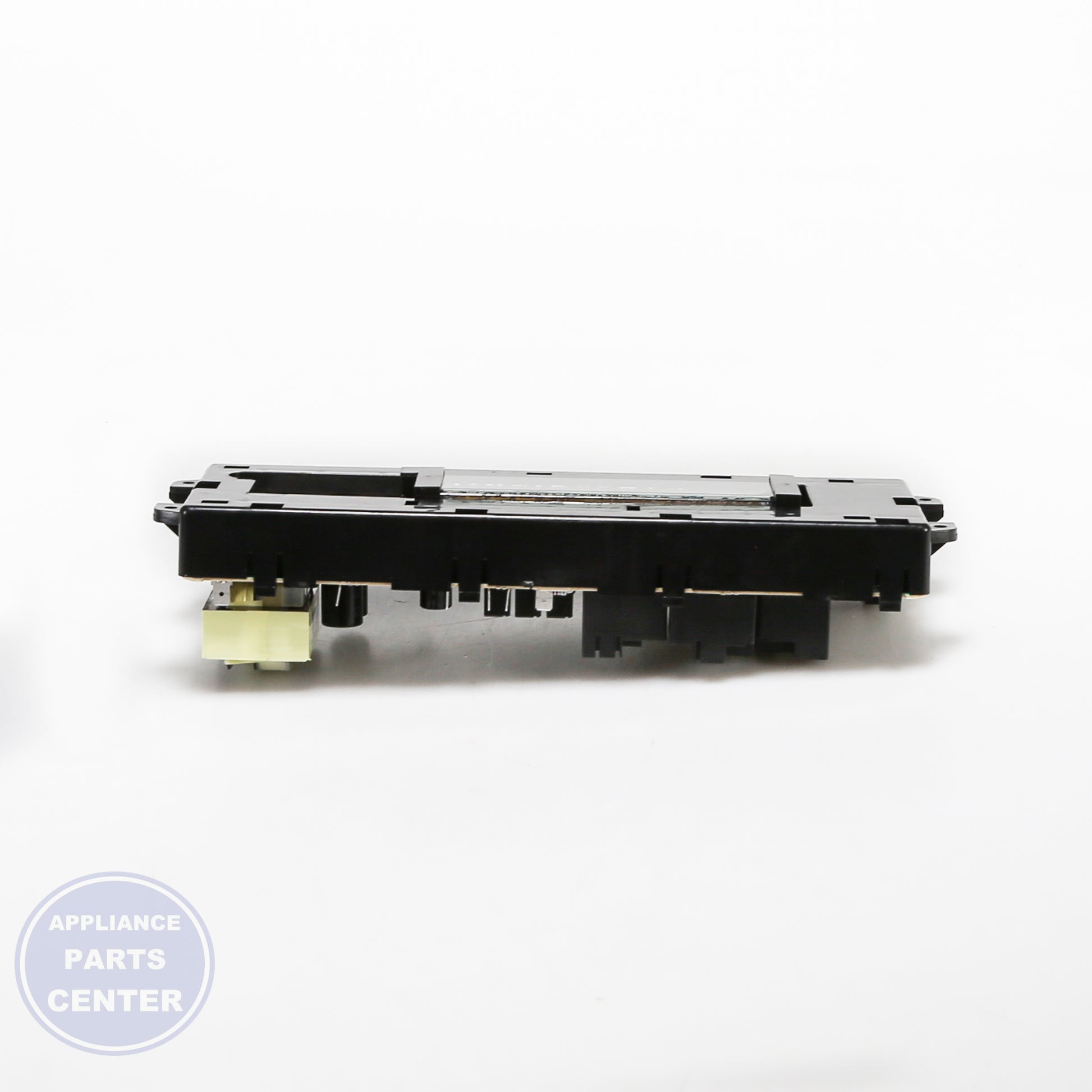 GEH CONTROL OVN ERC WB27T10815 - Installation in specific model showing mounting points
