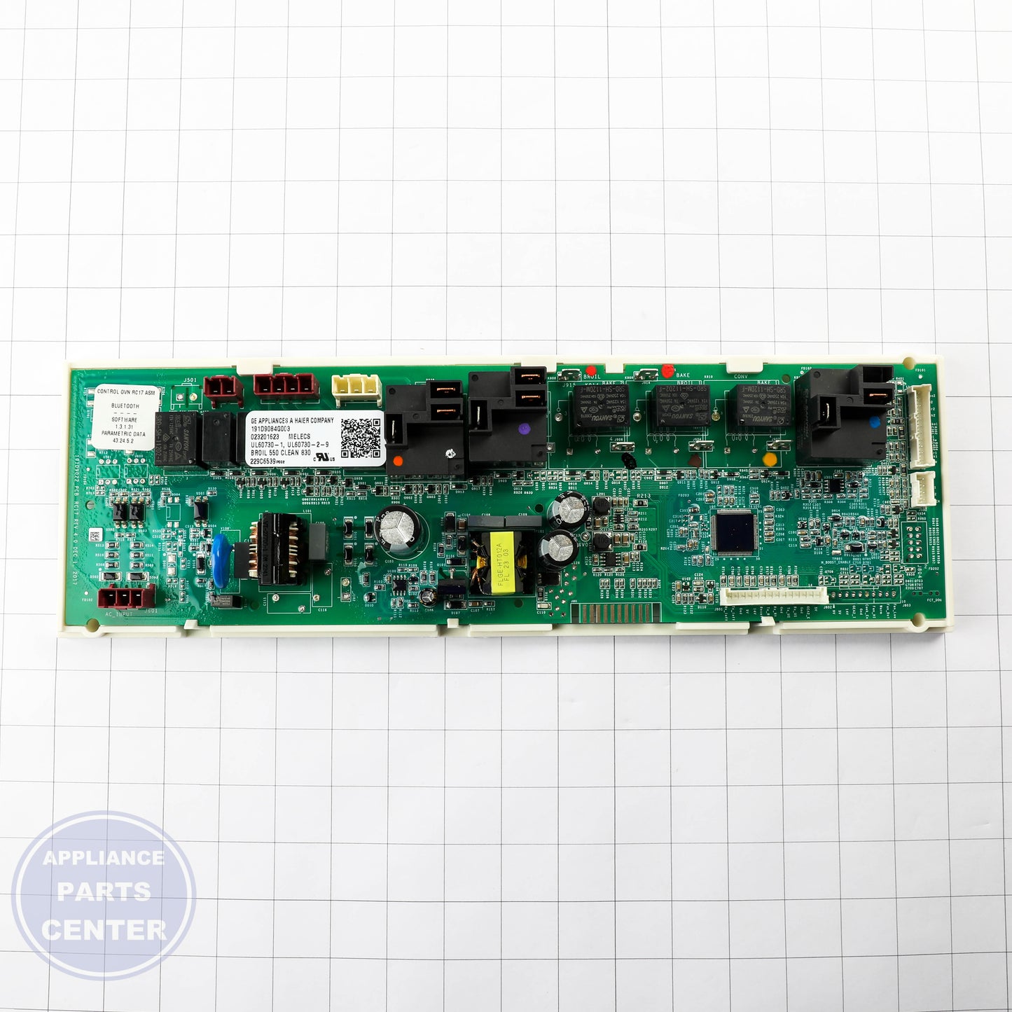GEH MACHINE BOARD WITH FRAME WB27X29499 - Installation in specific model showing convenient mounting points