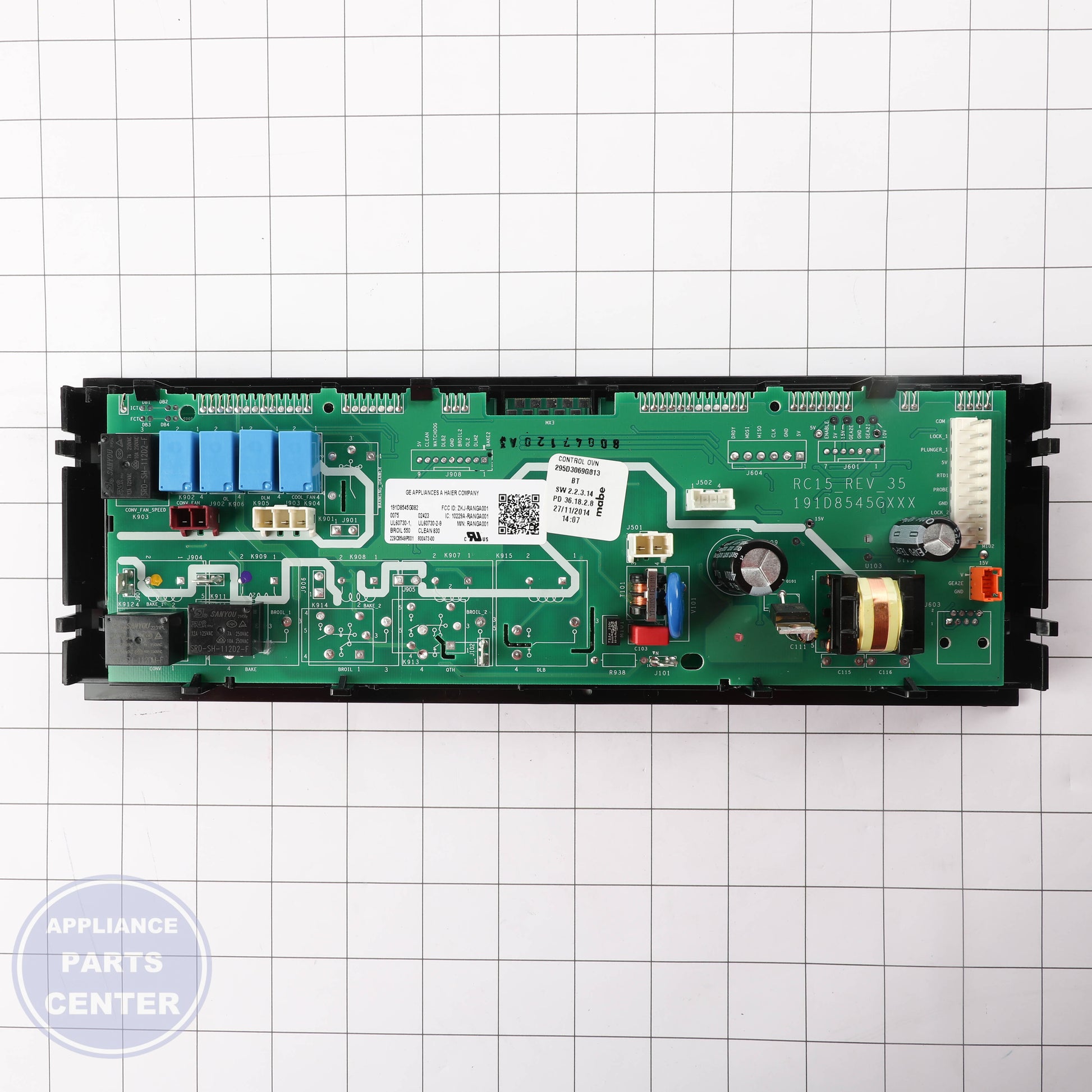 GEH OVEN CONTROL WB27X39167 - Installation in GEH XYZ model showing mounting points