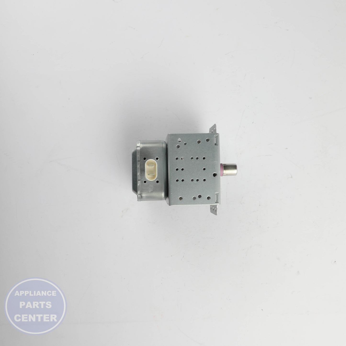 GEH MGT WB27X41826 - Installation in specific model showing mounting points
