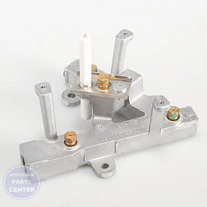 GEH RANGE TOP BURNER ASSEMBLY WB28K10785 - Installation in GEH model showing key mounting points