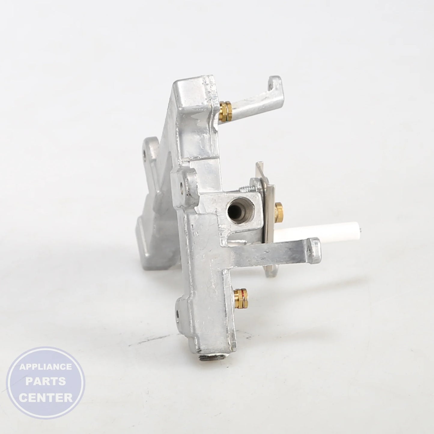 GEH RANGE TOP BURNER ASSEMBLY WB28K10785 - Installation in GEH model showing key mounting points