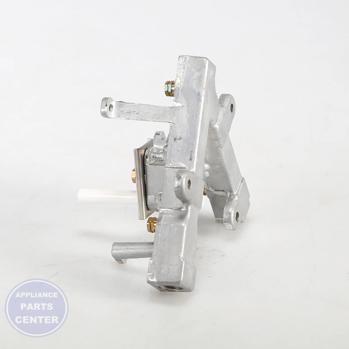 GEH RANGE TOP BURNER ASSEMBLY WB28K10785 - Installation in GEH model showing key mounting points