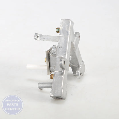 GEH RANGE TOP BURNER ASSEMBLY WB28K10785 - Installation in GEH model showing key mounting points