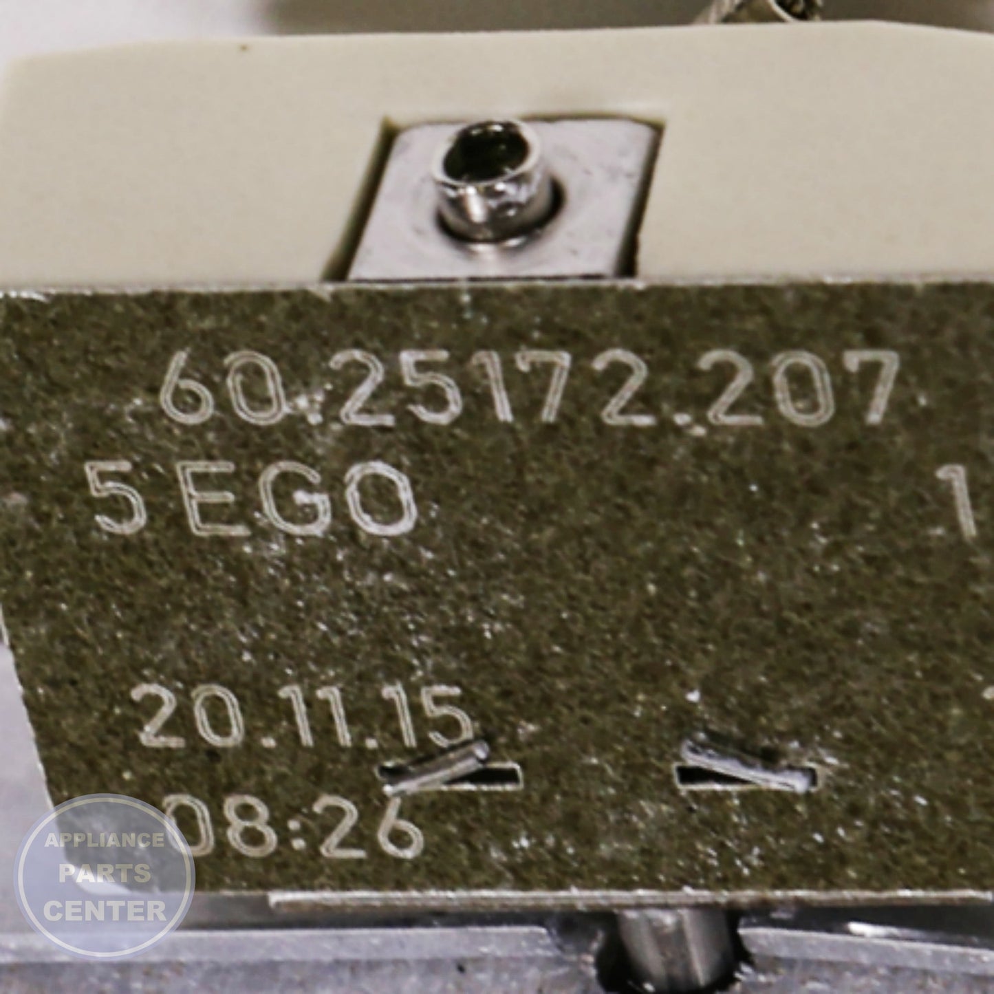 GEH RADIANT ELEMENT 4400W - Installation in GEH model showing key mounting points