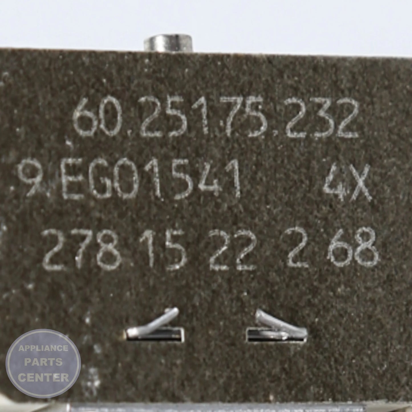 WB30T10068 - Side view with 3000 watts capacity