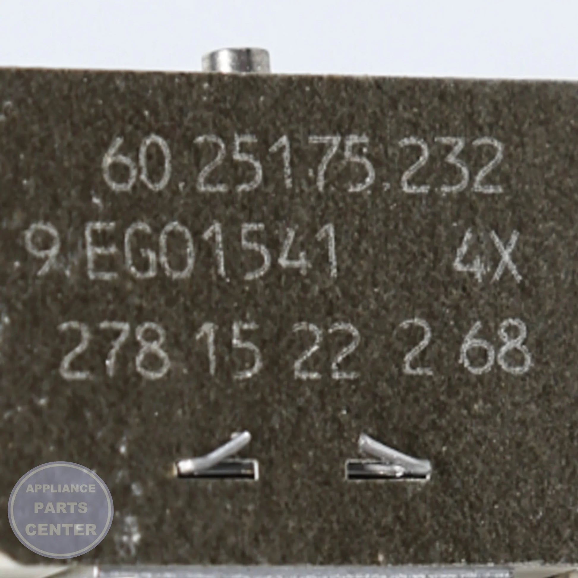 WB30T10068 - Side view with 3000 watts capacity