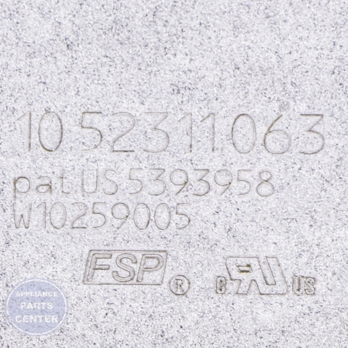 GEH ELEMENT HALIANT 12 IN WB30T10096 - Installation in specific model showcasing key mounting points