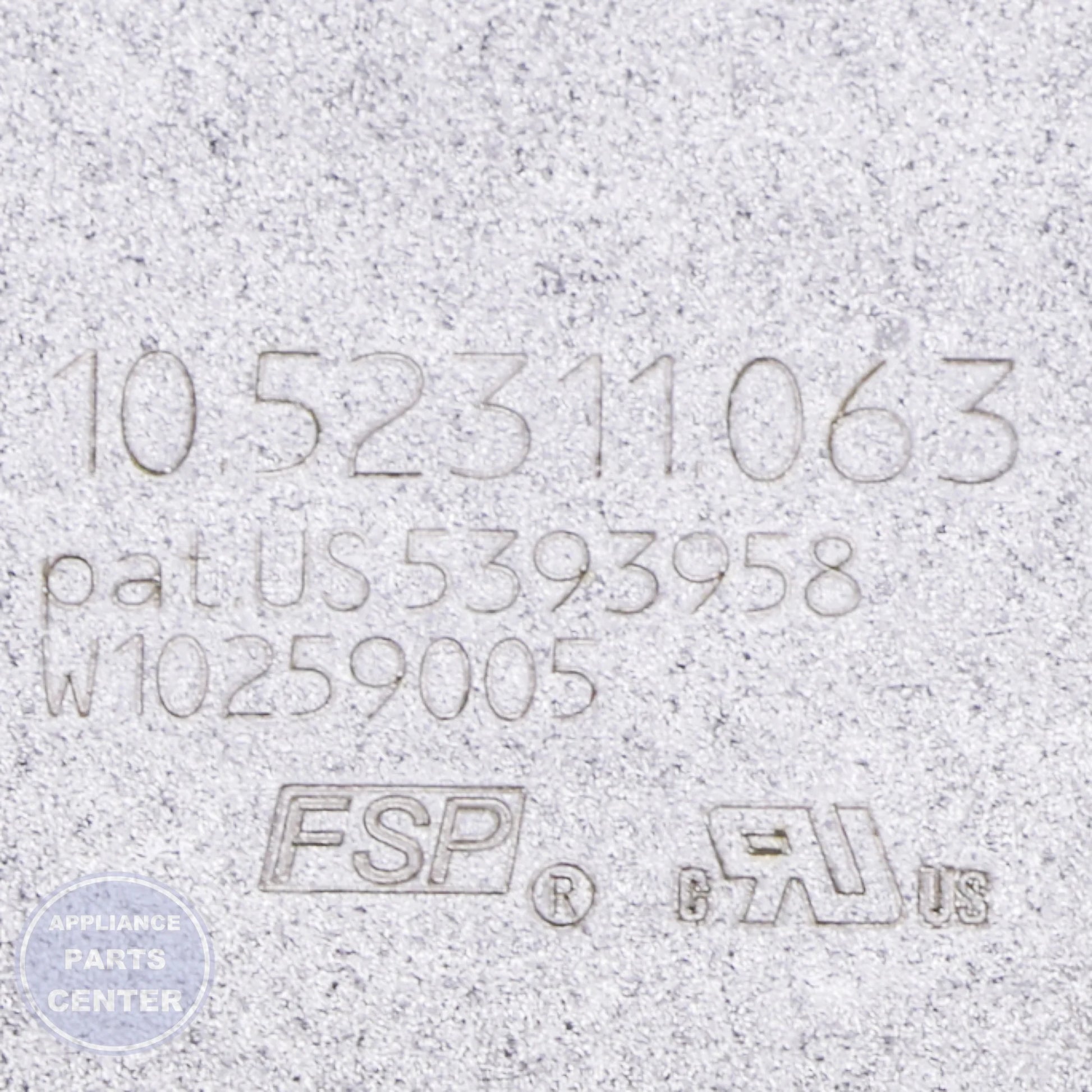 GEH ELEMENT HALIANT 12 IN WB30T10096 - Installation in specific model showcasing key mounting points