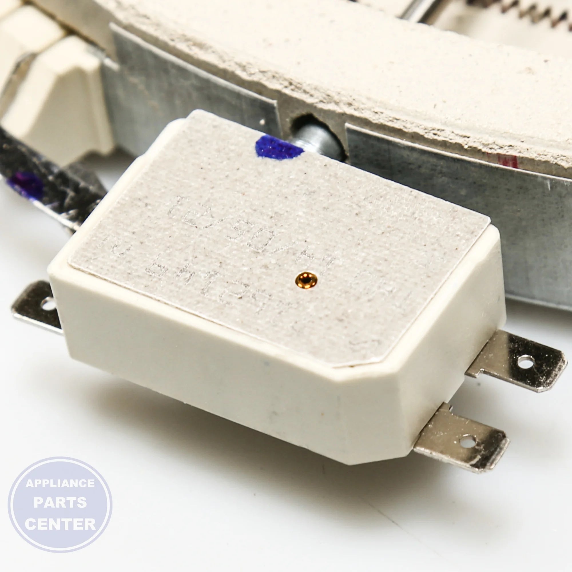 ELEMENT HALIANT 12 TRPL WB30T10107 - Side view with precise measurements